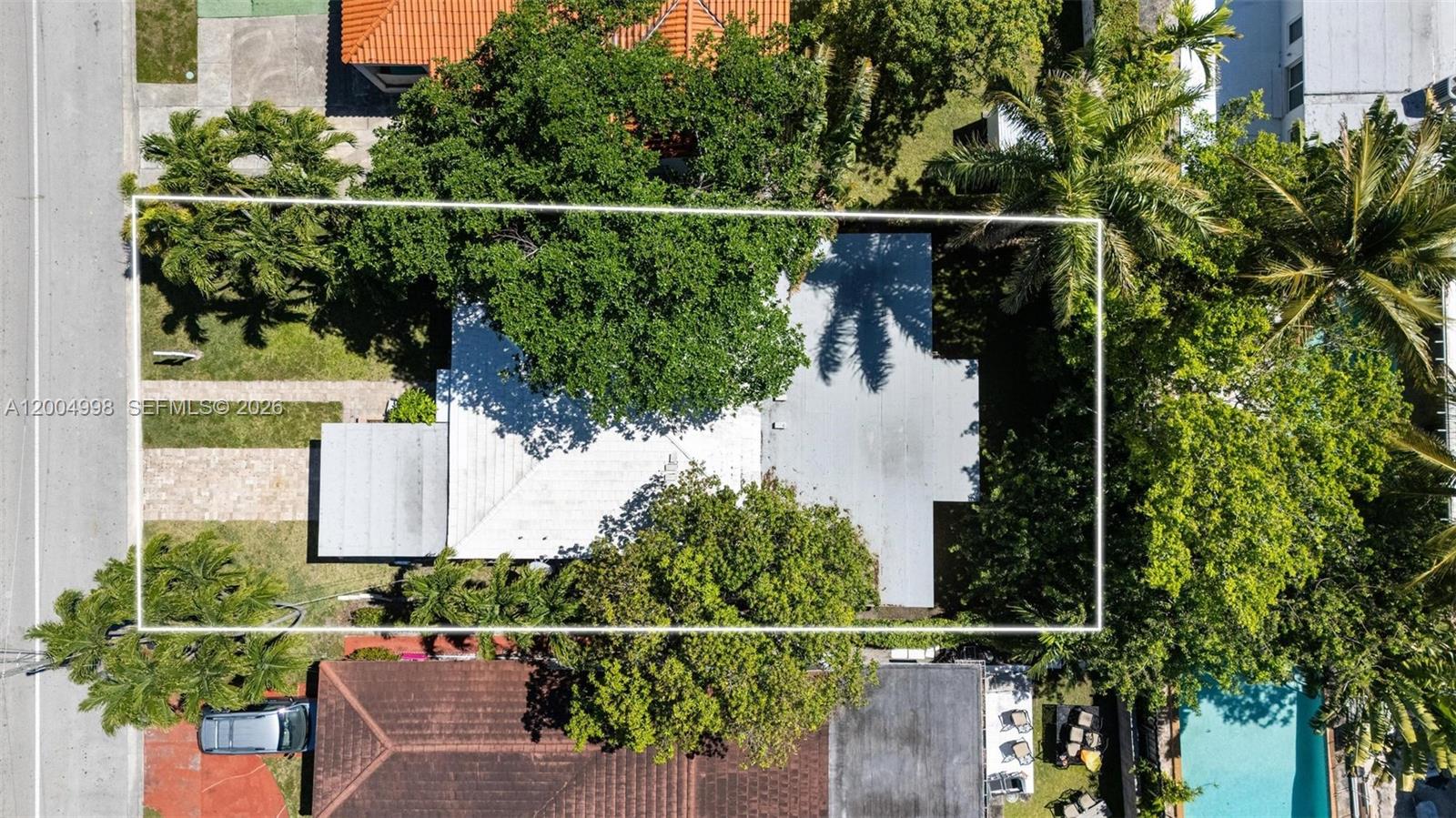 9516 Byron Ave Surfside, FL 33154