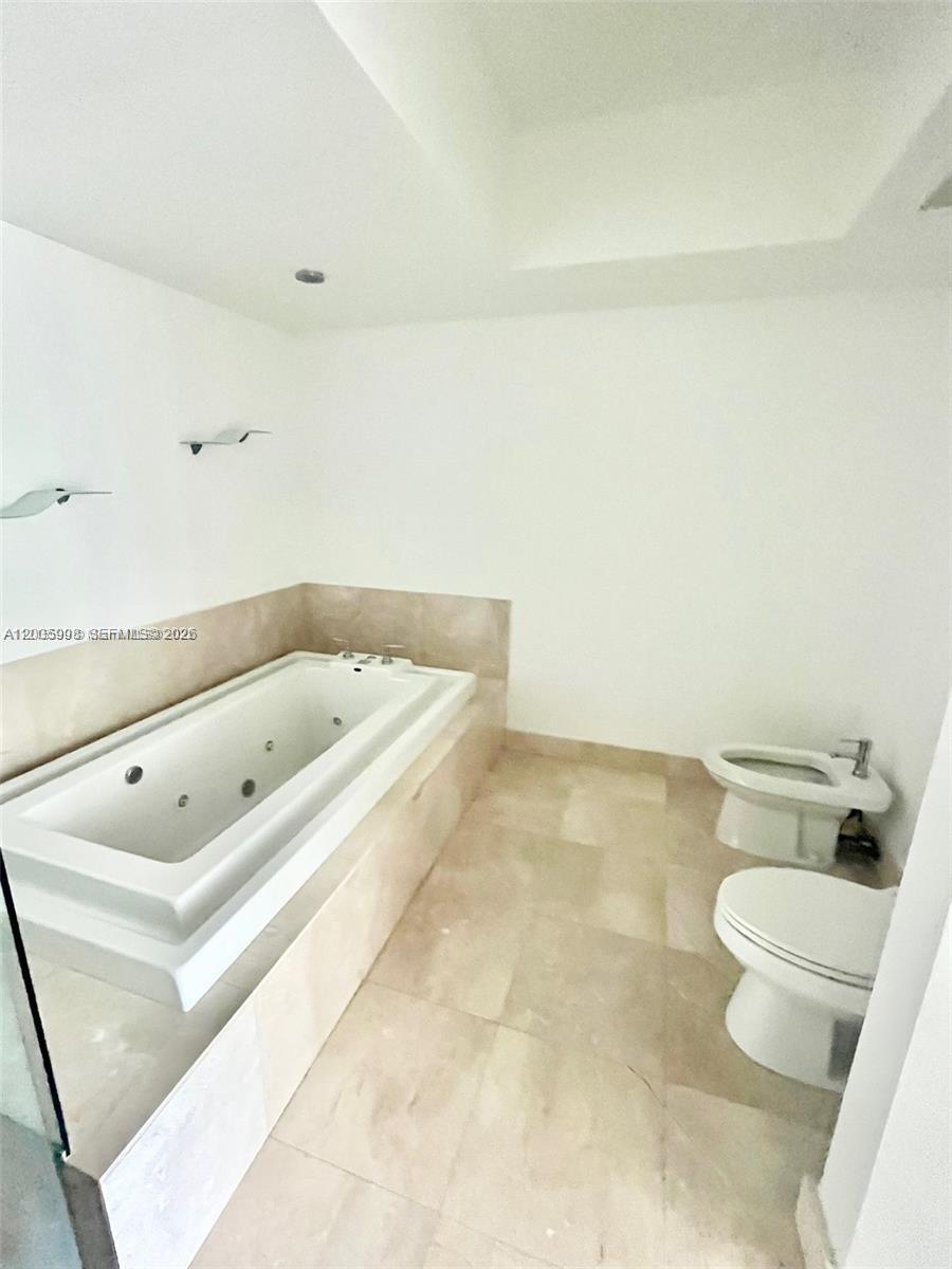 image Emerald at Brickell10