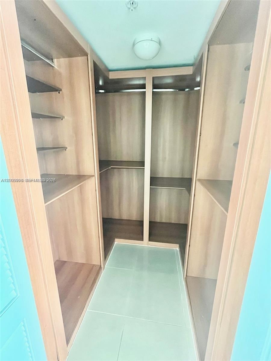 image Emerald at Brickell7