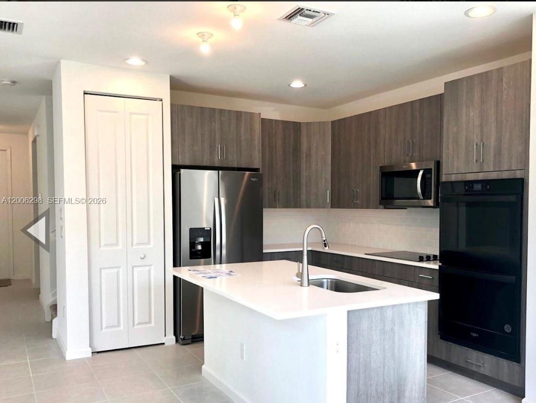 3525 NW 1st St Pompano Beach, FL 33069