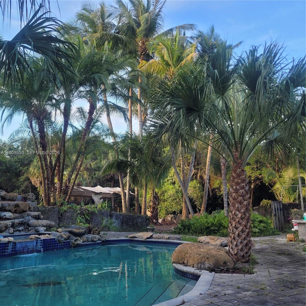 8339 SW 112th St Miami, FL 33156