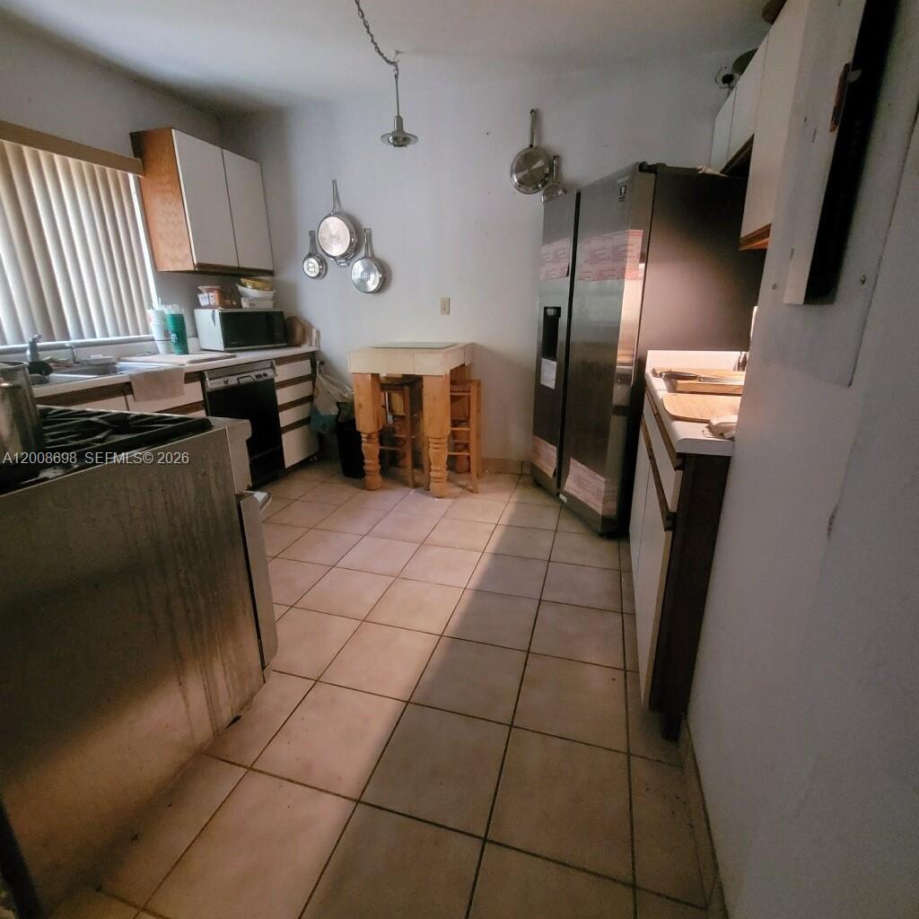 8339 SW 112th St Miami, FL 33156