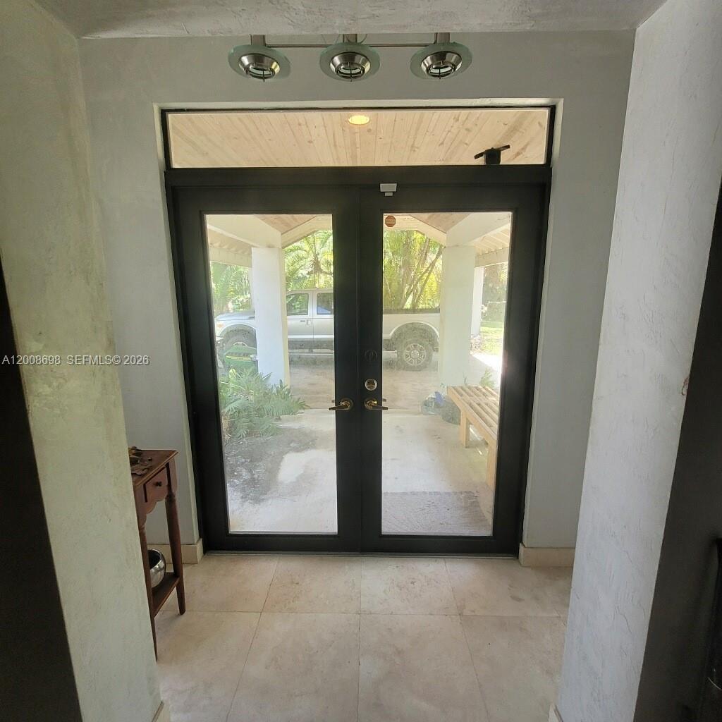 8339 SW 112th St Miami, FL 33156