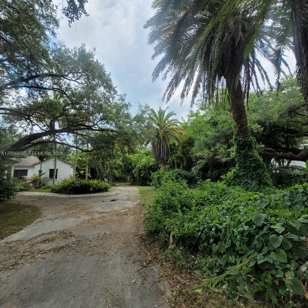 8339 SW 112th St Miami, FL 33156