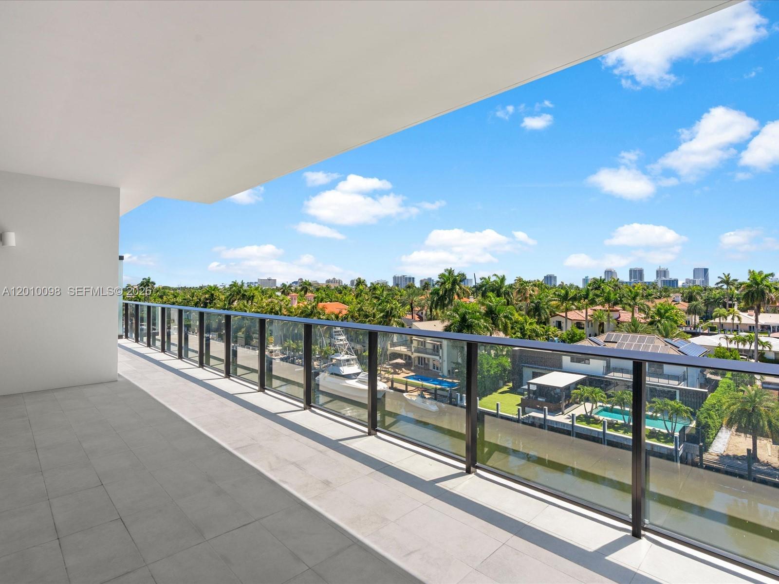 160 Isle Of Venice Dr #PH2 Fort Lauderdale, FL 33301