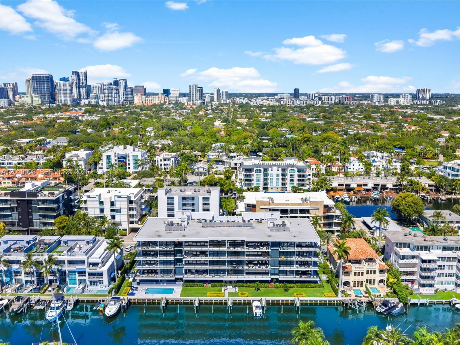 160 Isle Of Venice Dr #PH2 Fort Lauderdale, FL 33301