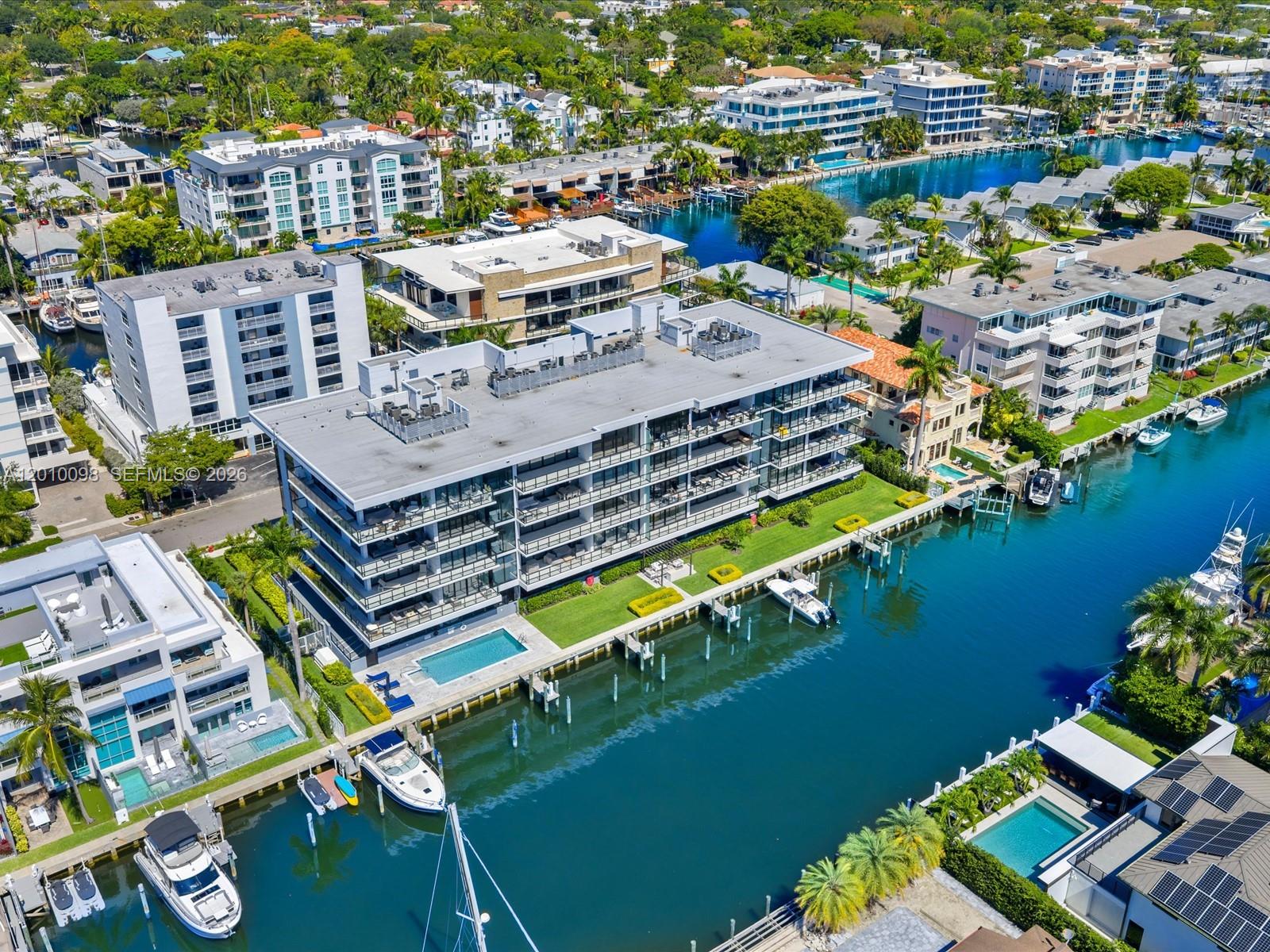 160 Isle Of Venice Dr #PH2 Fort Lauderdale, FL 33301