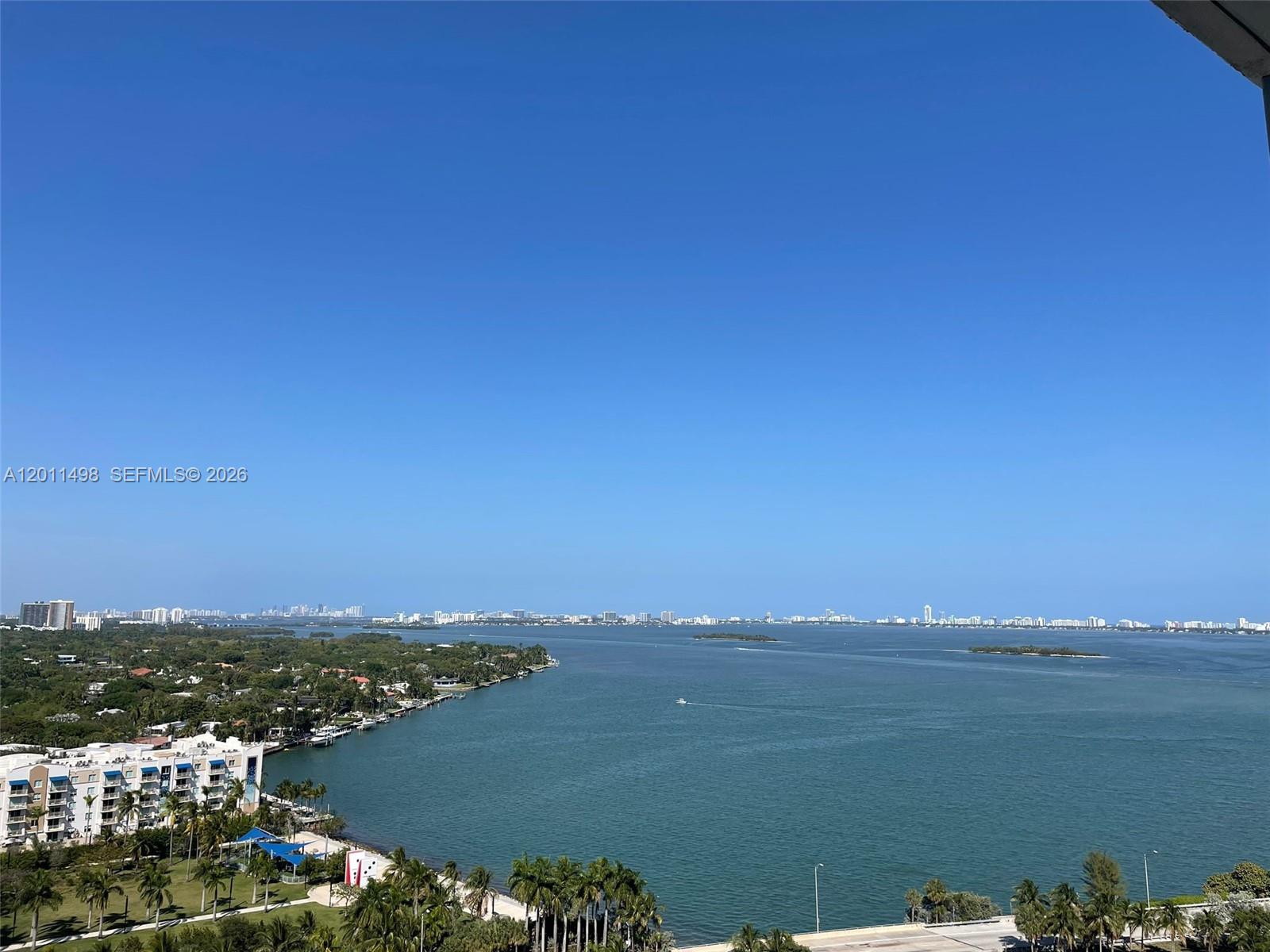 image Blue on the Bay1