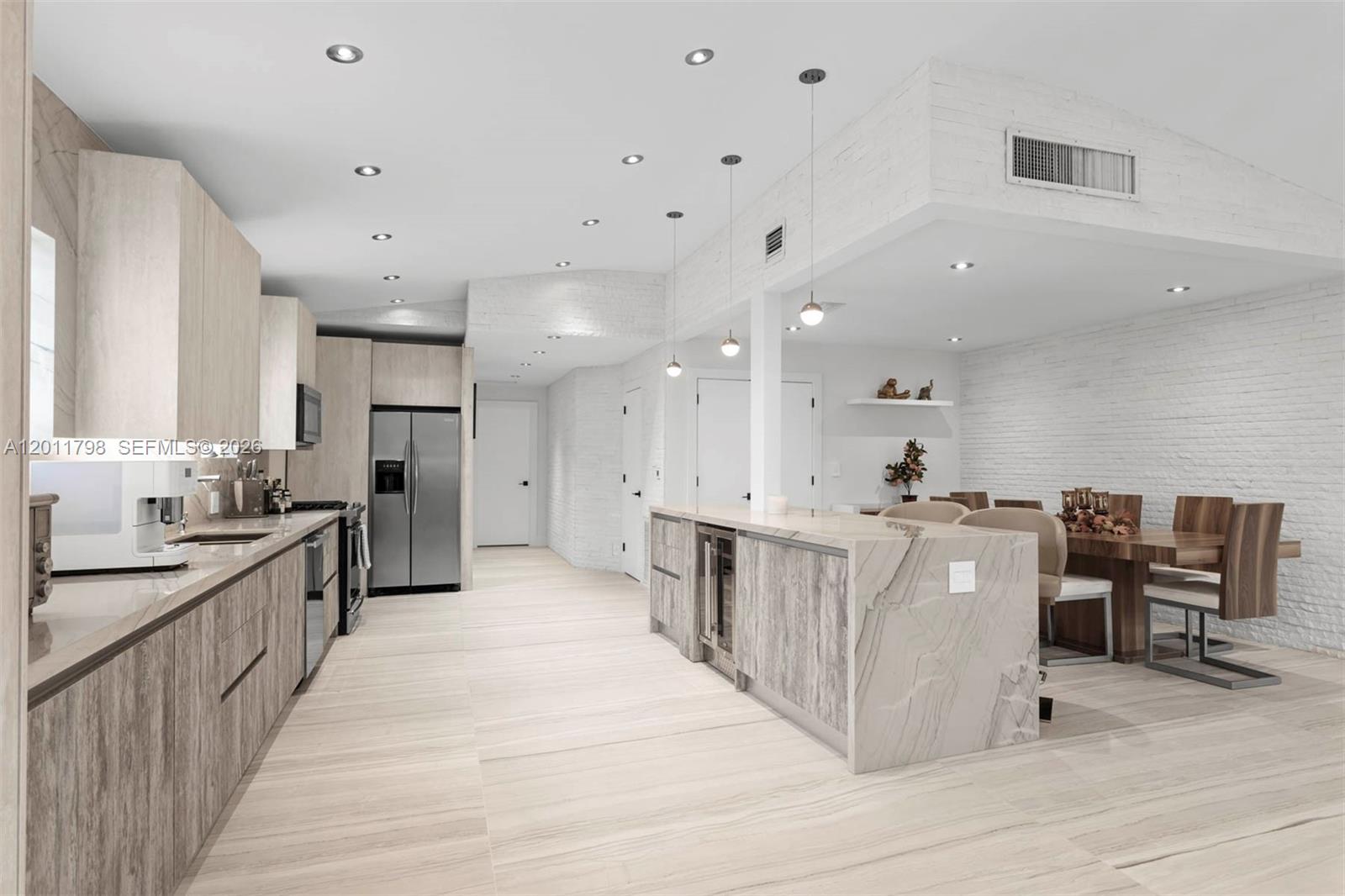 6921 Trouville Esplanade Miami Beach, FL 33141