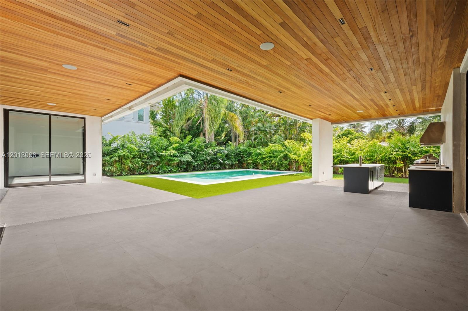 7740 SW 52nd Ave Miami, FL 33143