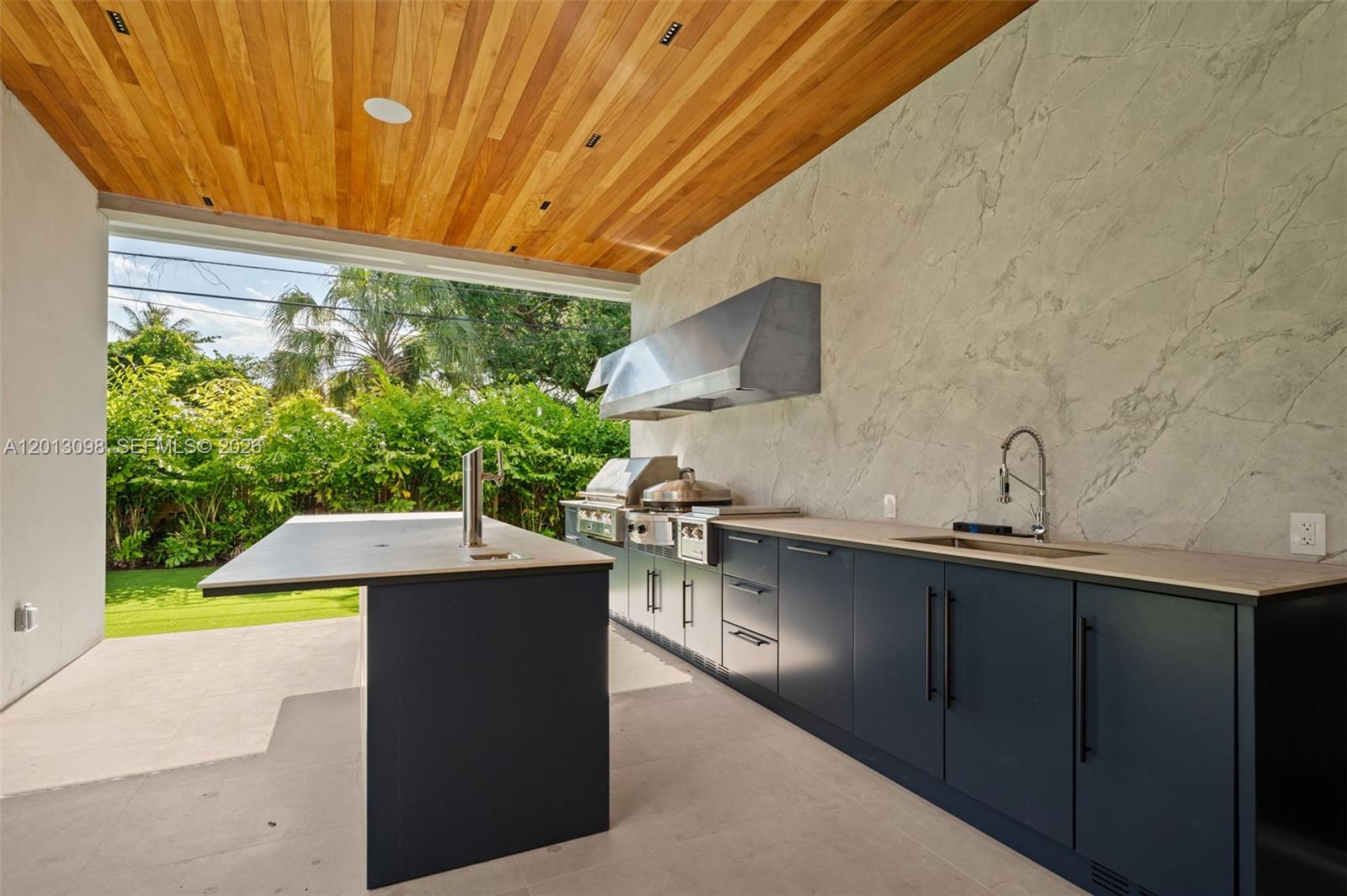 7740 SW 52nd Ave Miami, FL 33143
