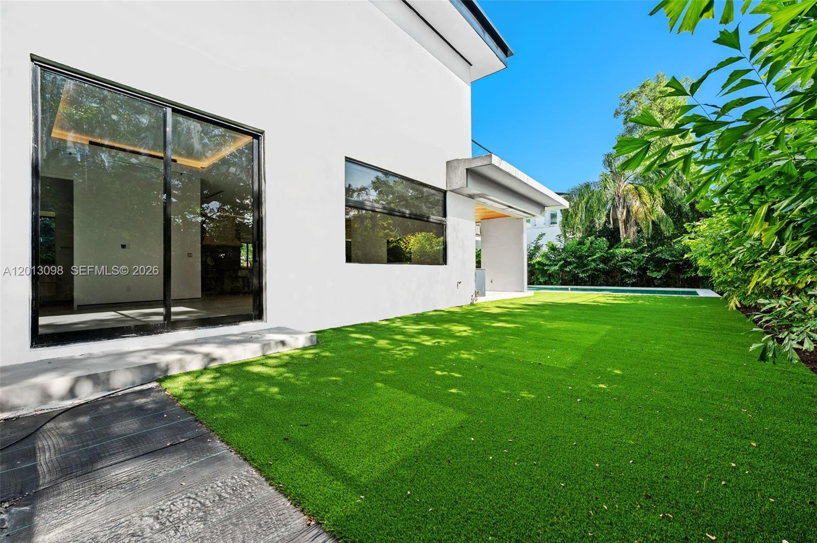 7740 SW 52nd Ave Miami, FL 33143