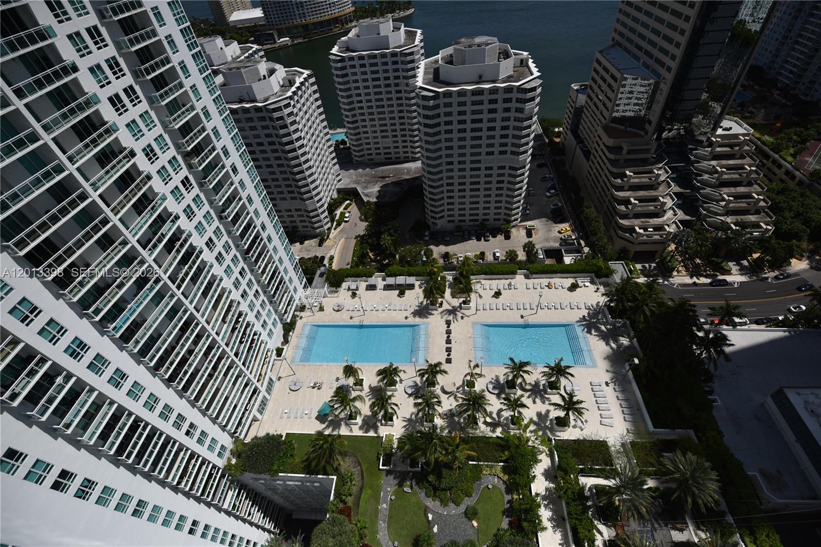 image The Plaza on Brickell West11