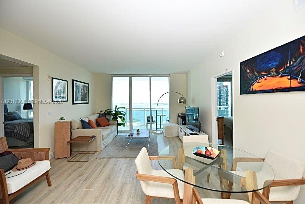 image The Plaza on Brickell West1