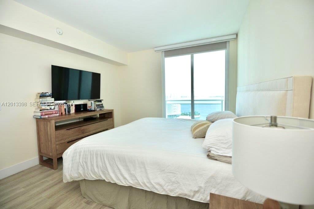 image The Plaza on Brickell West6