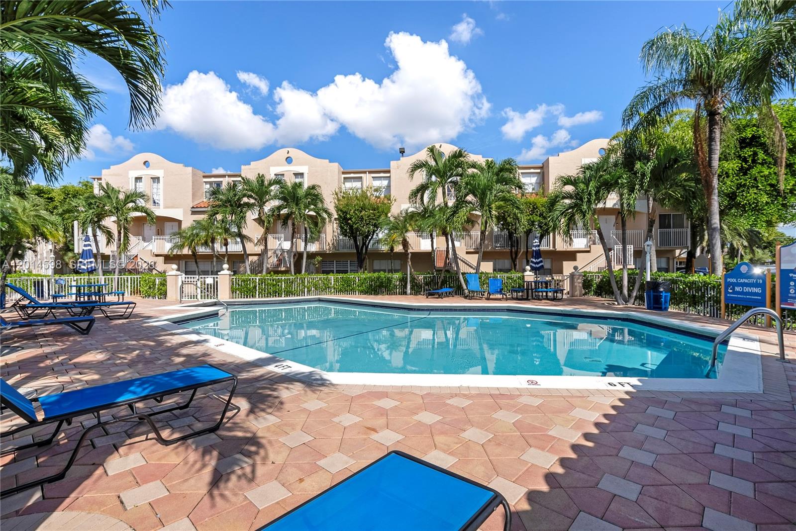 8540 NW 6th Ln #7-201 Miami, FL 33126