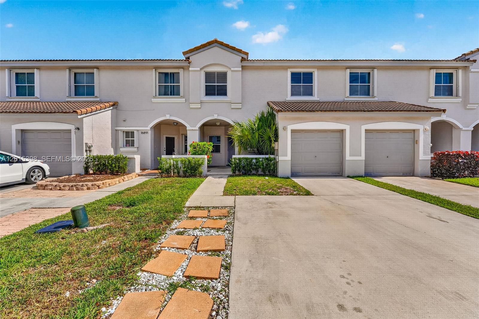 16889 SW 1st Mnr