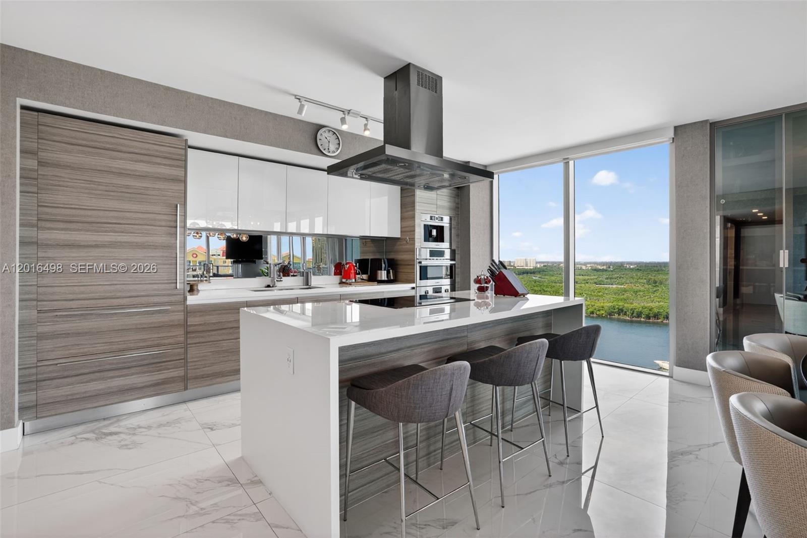 330 Sunny Isles Blvd #5-2301 Sunny Isles Beach, FL 33160