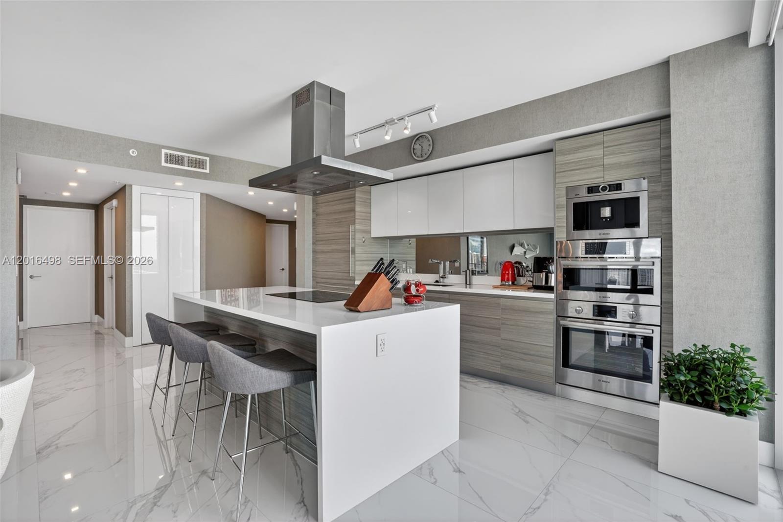 330 Sunny Isles Blvd #5-2301 Sunny Isles Beach, FL 33160