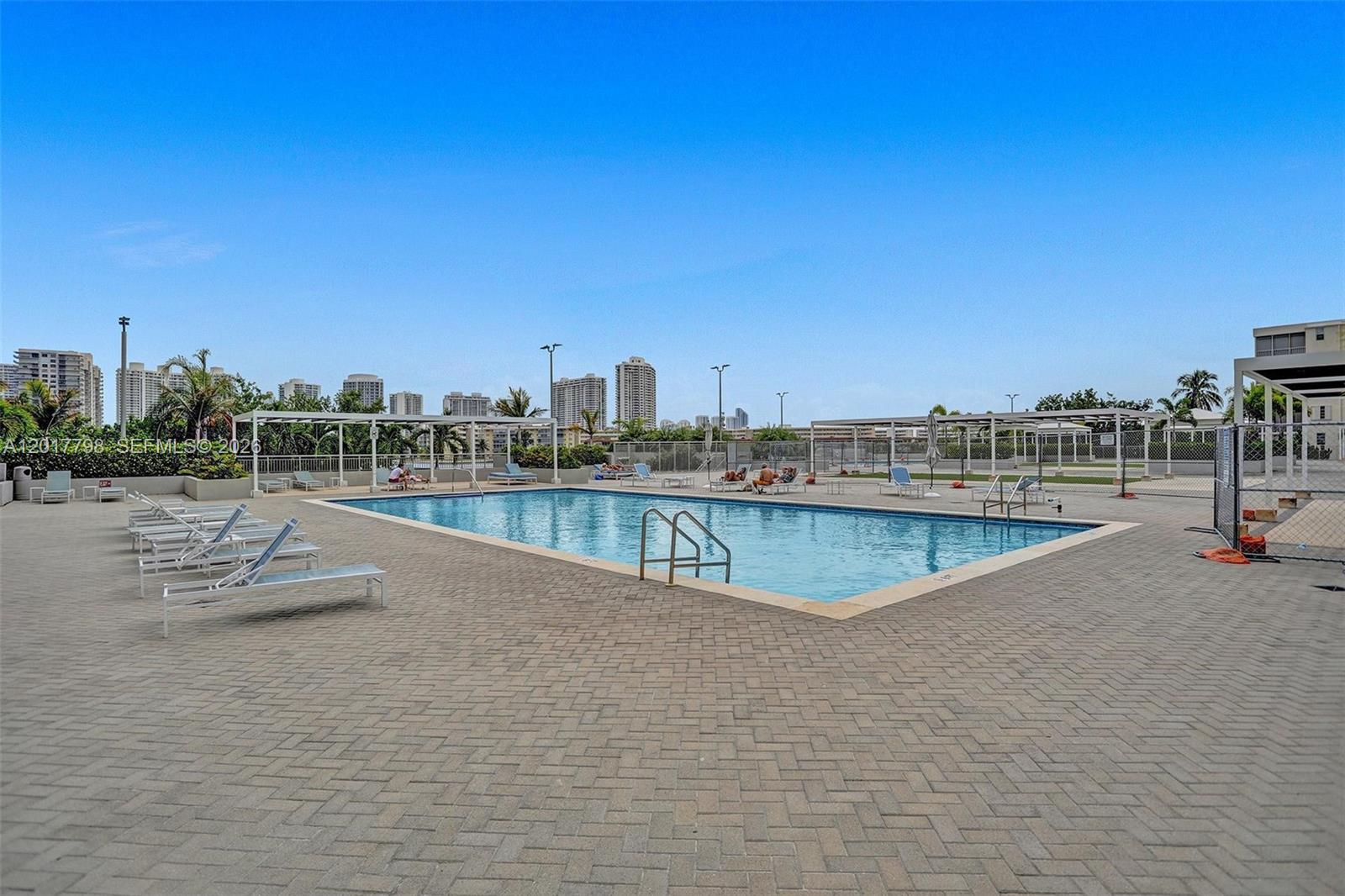 18041 Biscayne Blvd #1804 Aventura, FL 33160