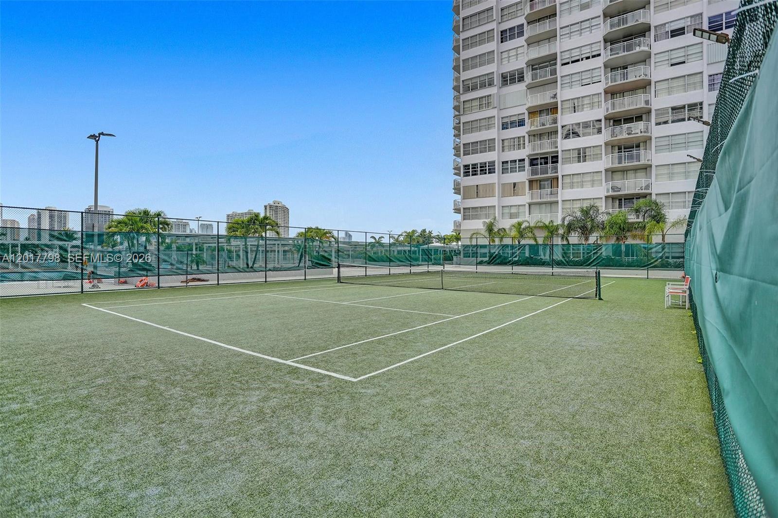 18041 Biscayne Blvd #1804 Aventura, FL 33160