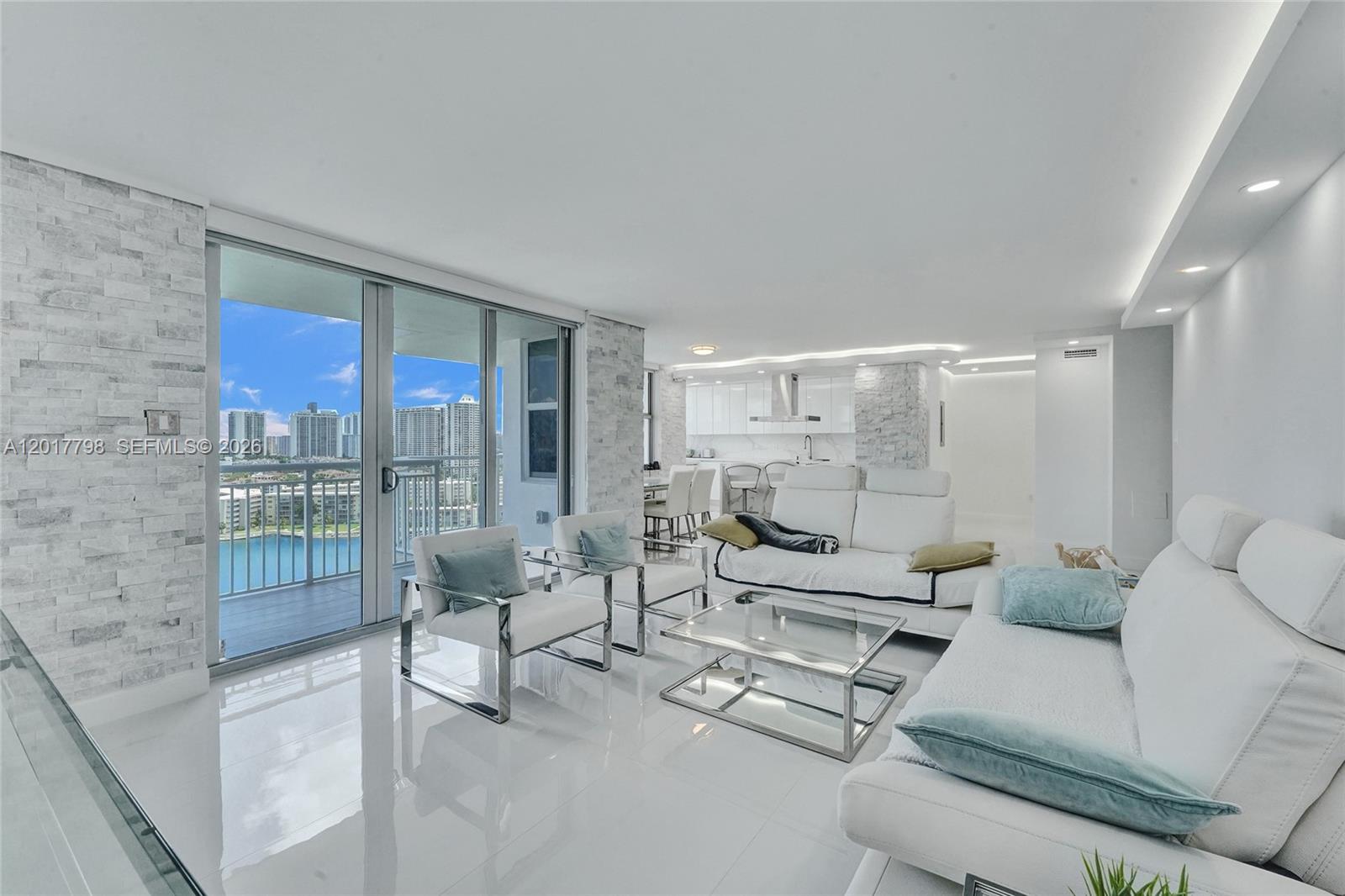 18041 Biscayne Blvd #1804 Aventura, FL 33160