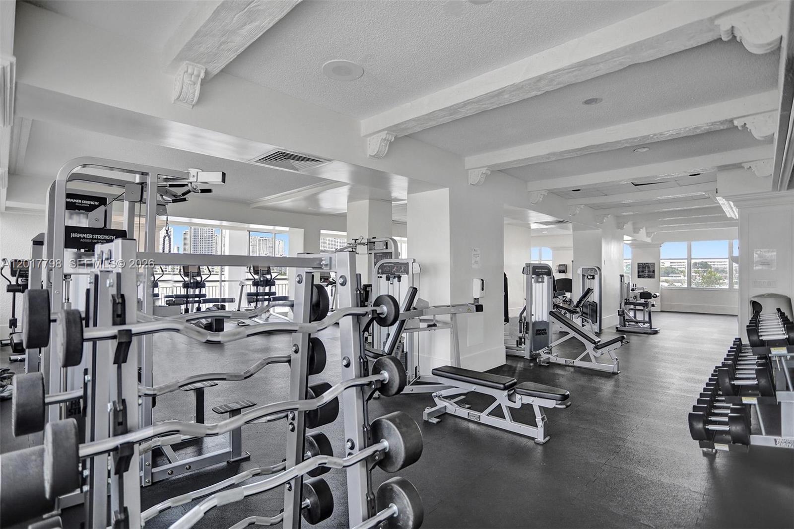 18041 Biscayne Blvd #1804 Aventura, FL 33160