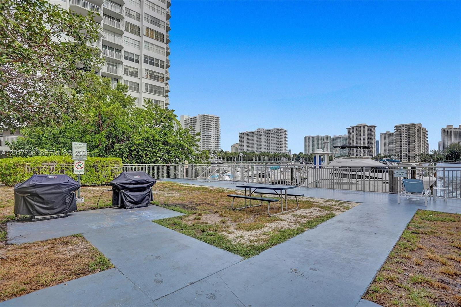 18041 Biscayne Blvd #1804 Aventura, FL 33160