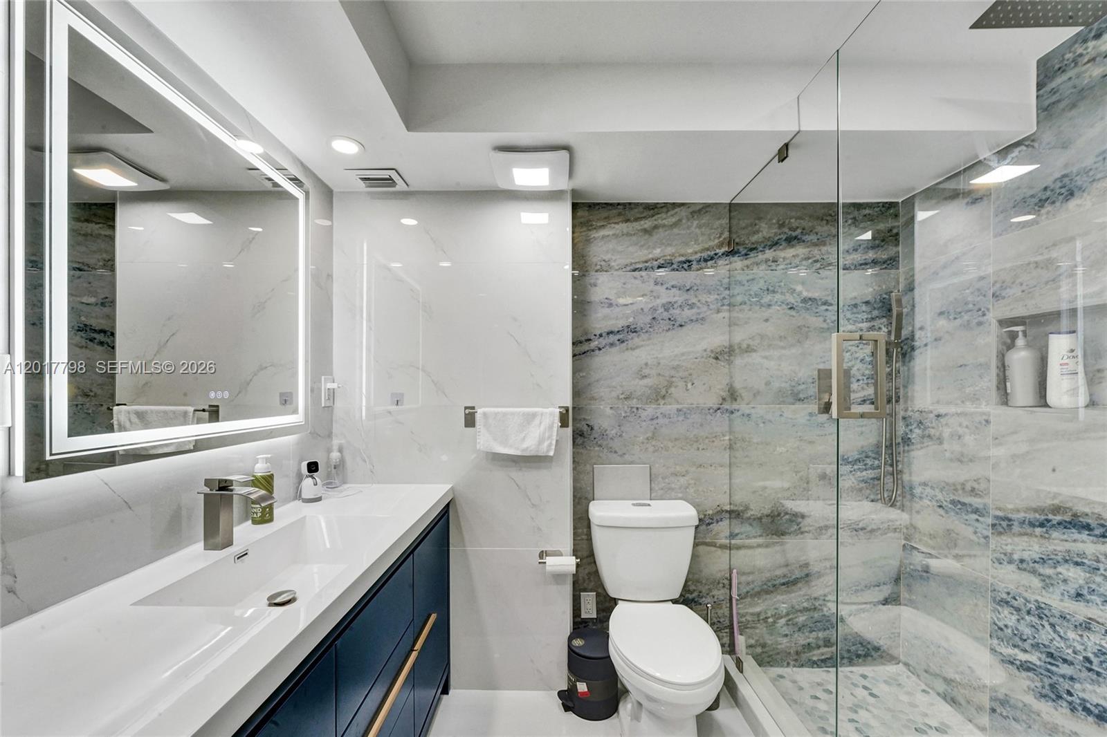 18041 Biscayne Blvd #1804 Aventura, FL 33160