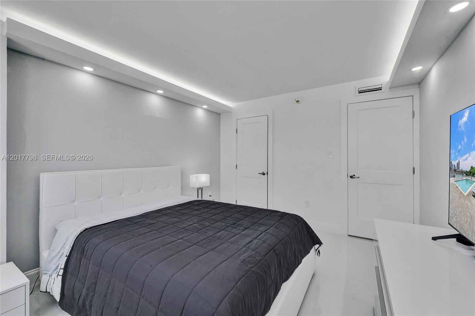 18041 Biscayne Blvd #1804 Aventura, FL 33160