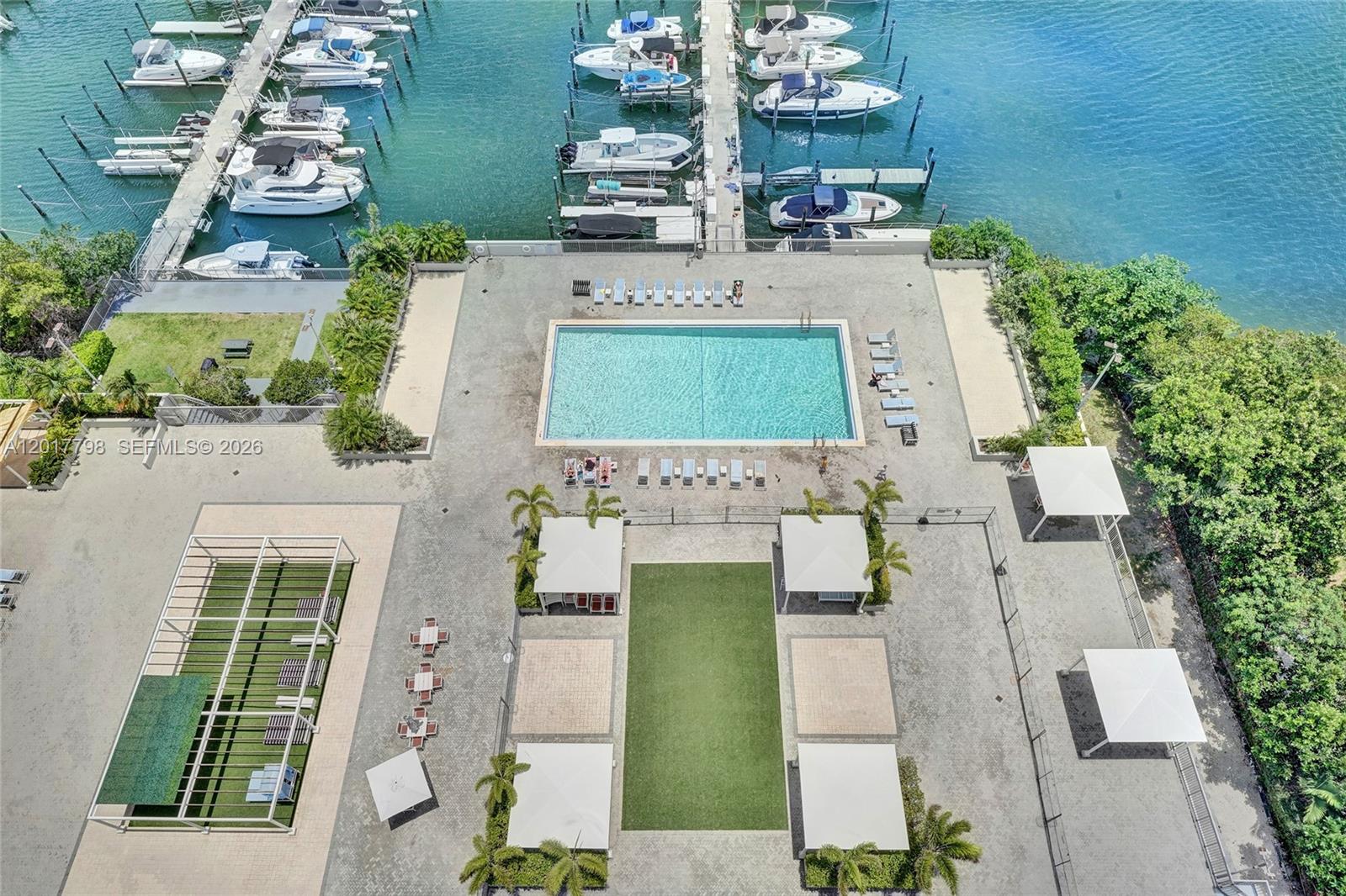 18041 Biscayne Blvd #1804 Aventura, FL 33160