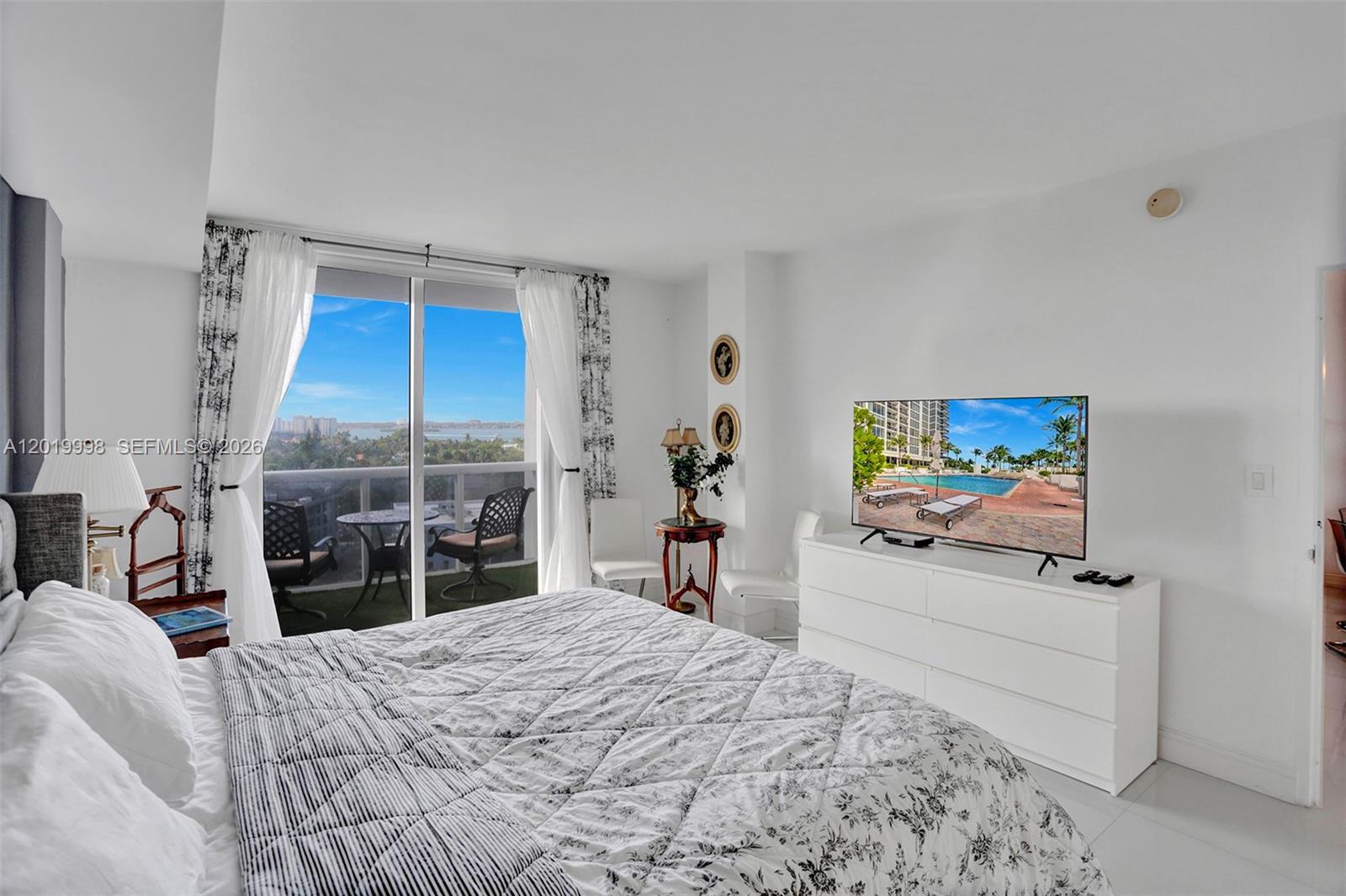10275 Collins #829 Bal Harbour, FL 33154