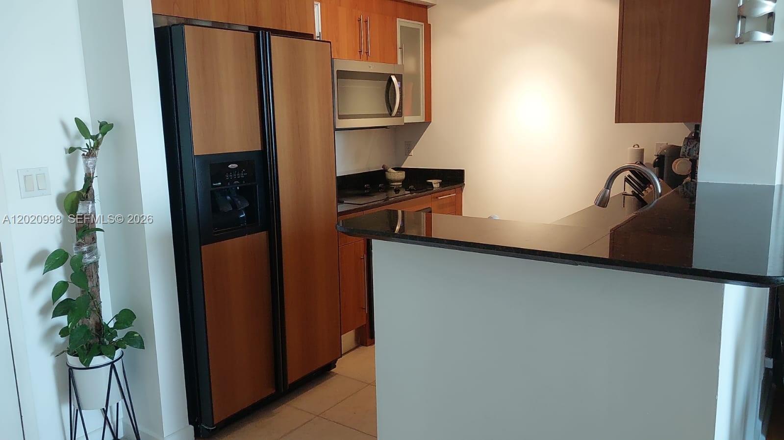 325 S Biscayne Bl #1516