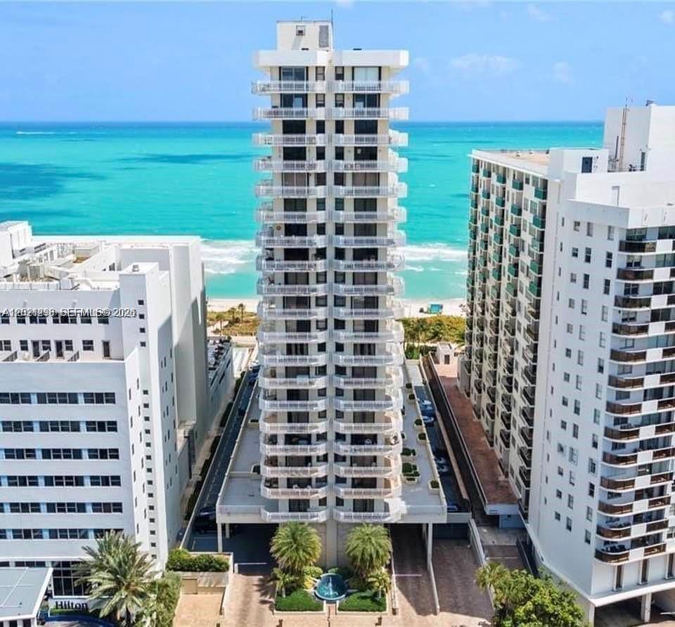 6061 Collins Ave #11B