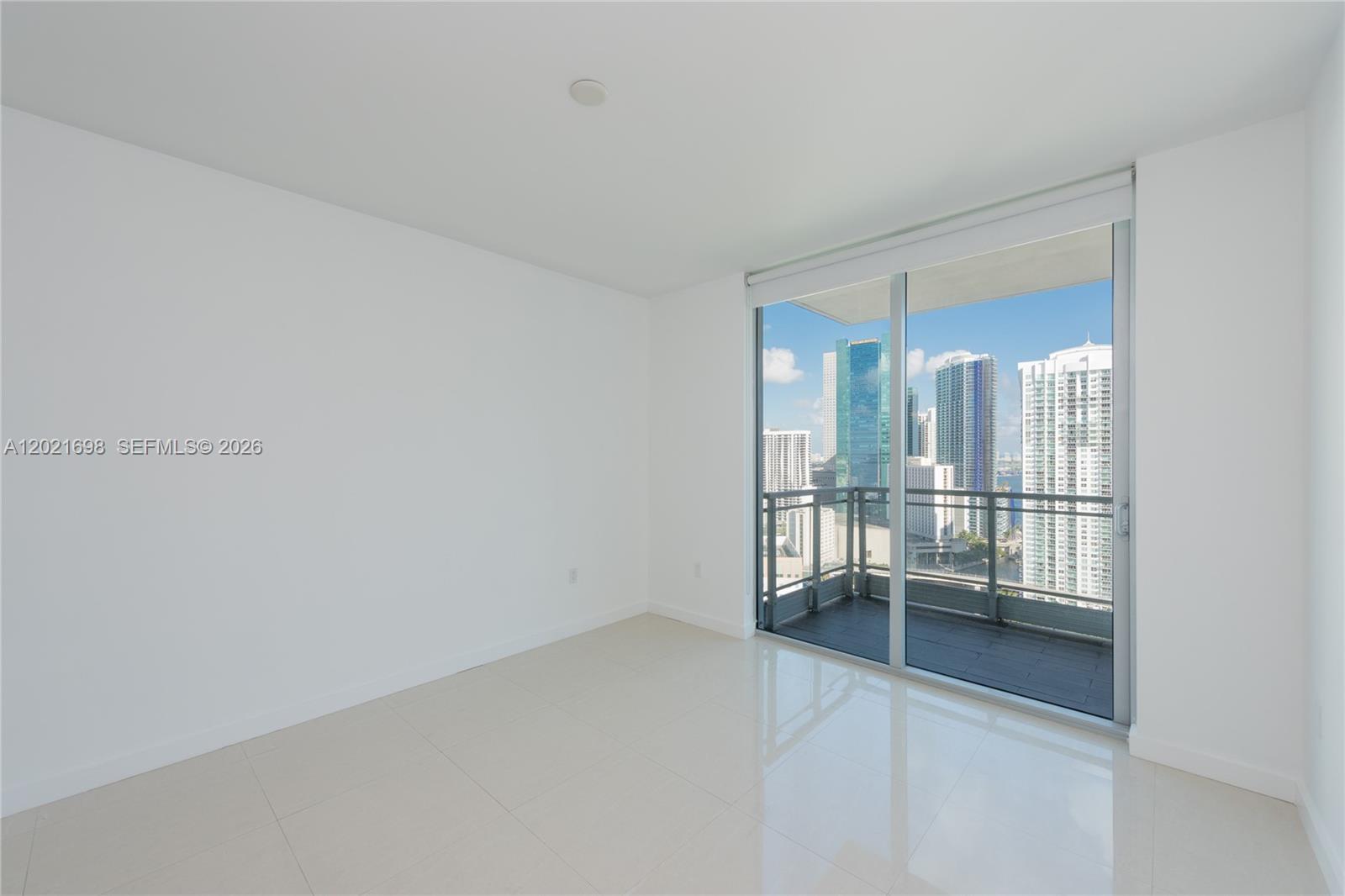 92 SW 3rd St #2812 Miami, FL 33130