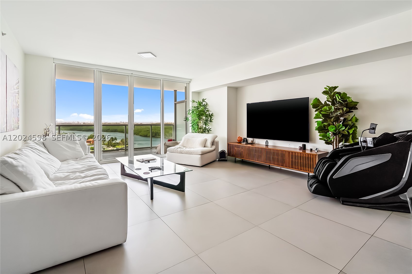 image 400 Sunny Isles20