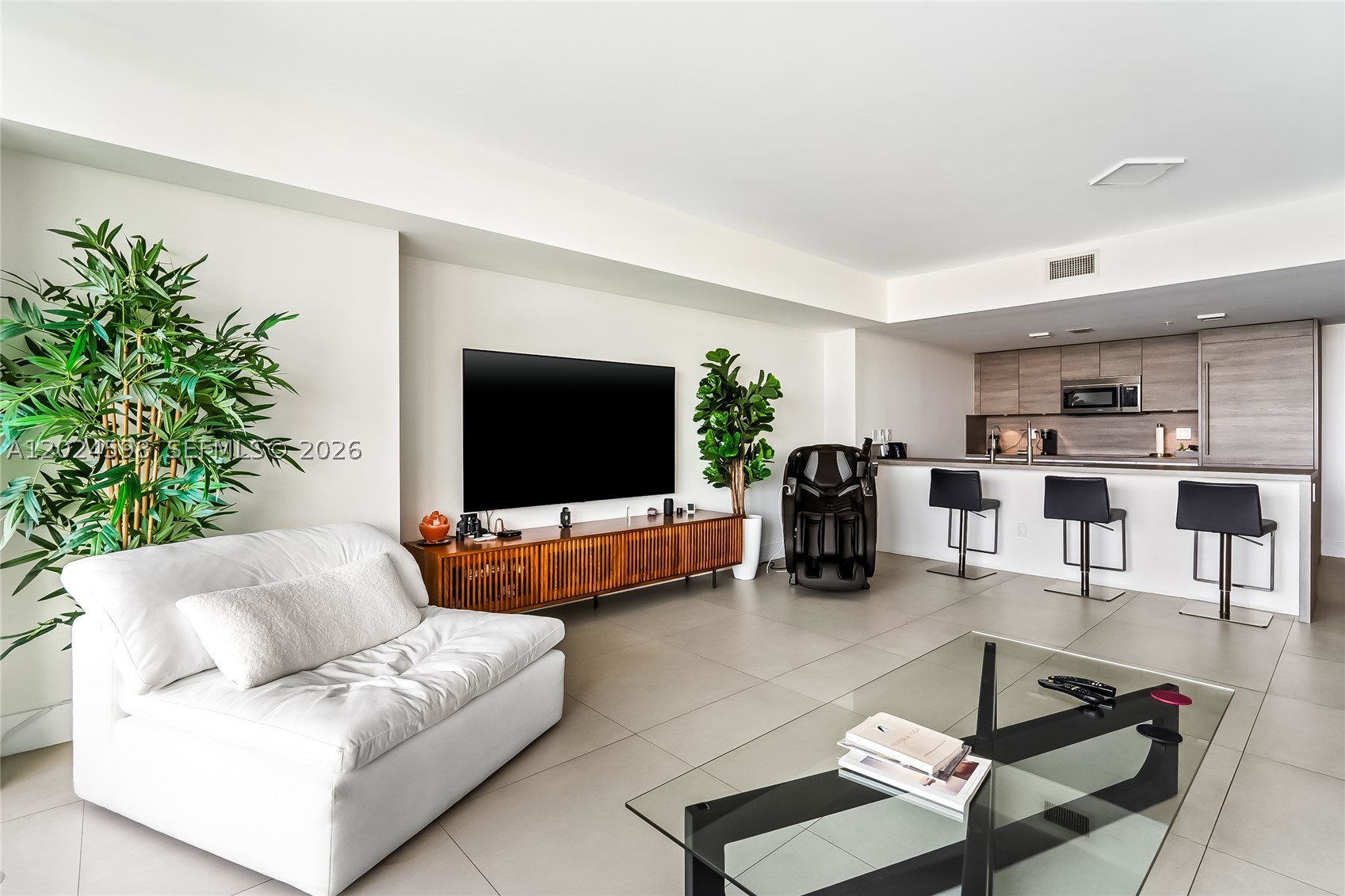 image 400 Sunny Isles24