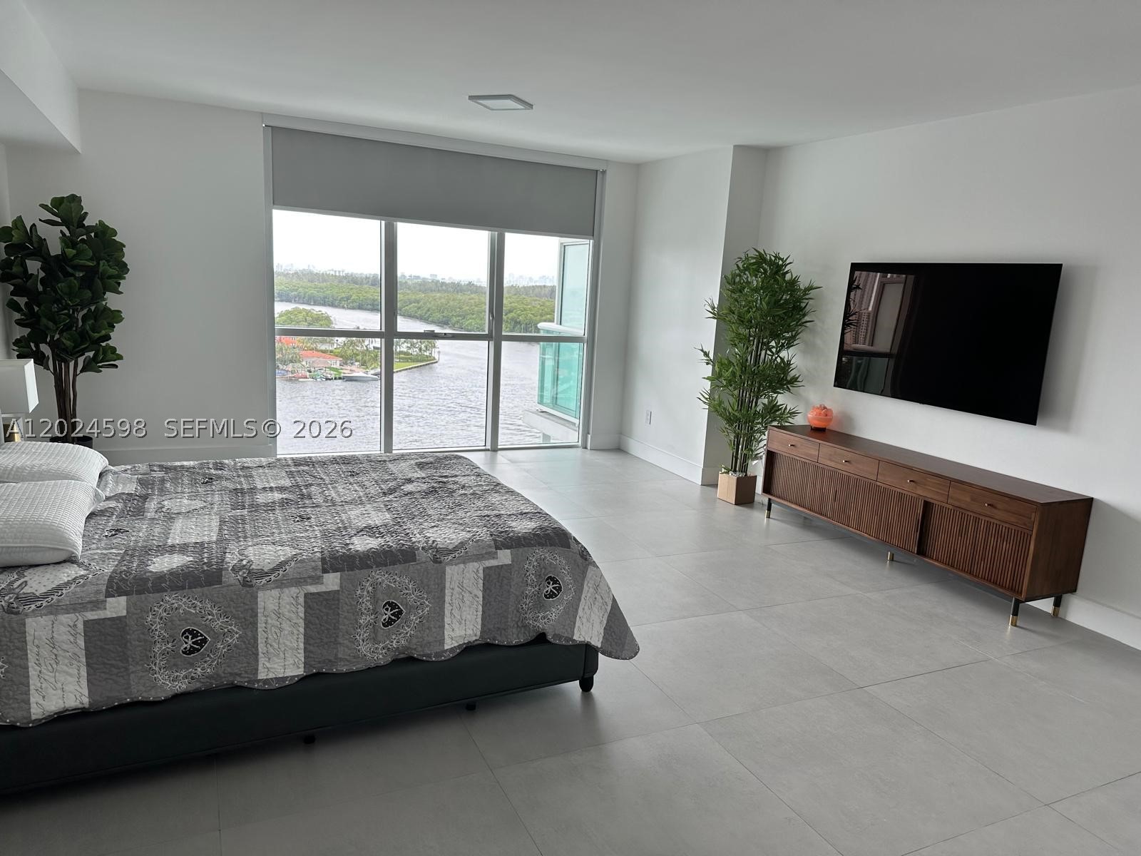 image 400 Sunny Isles29