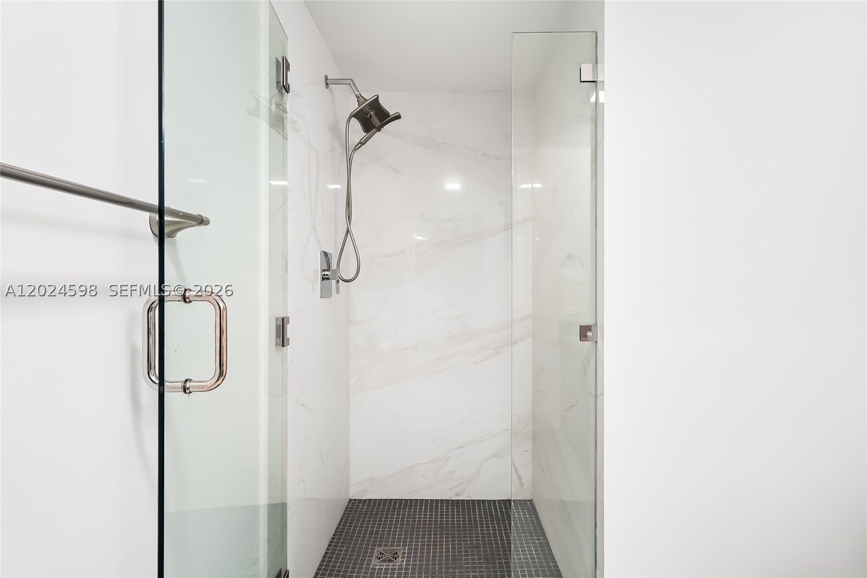 image 400 Sunny Isles40