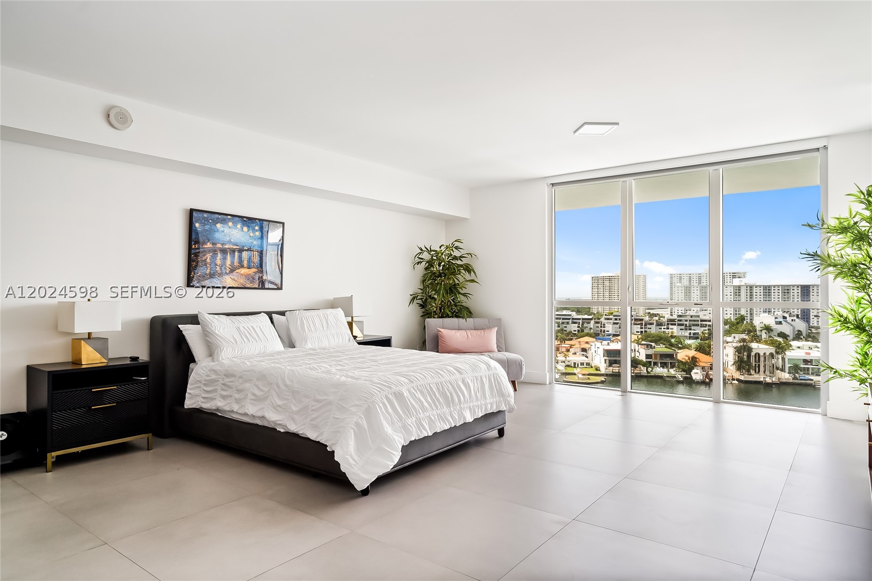 image 400 Sunny Isles43