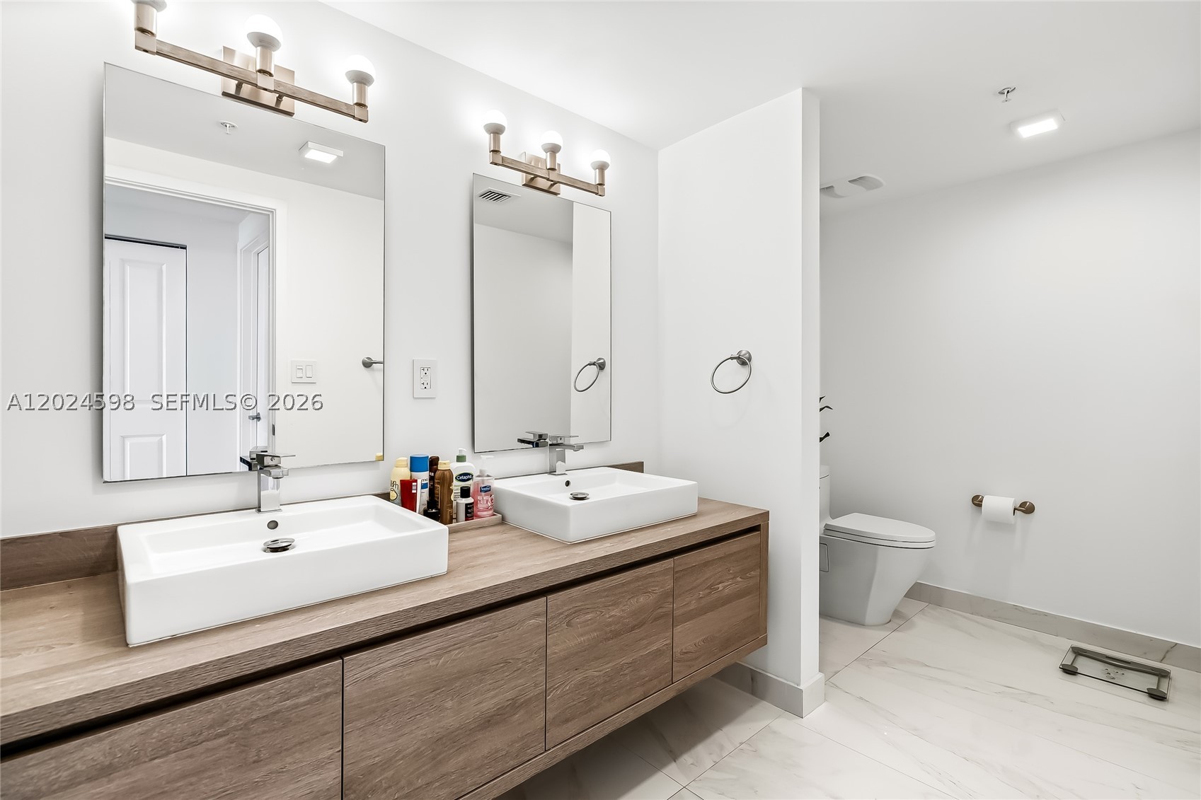 image 400 Sunny Isles48