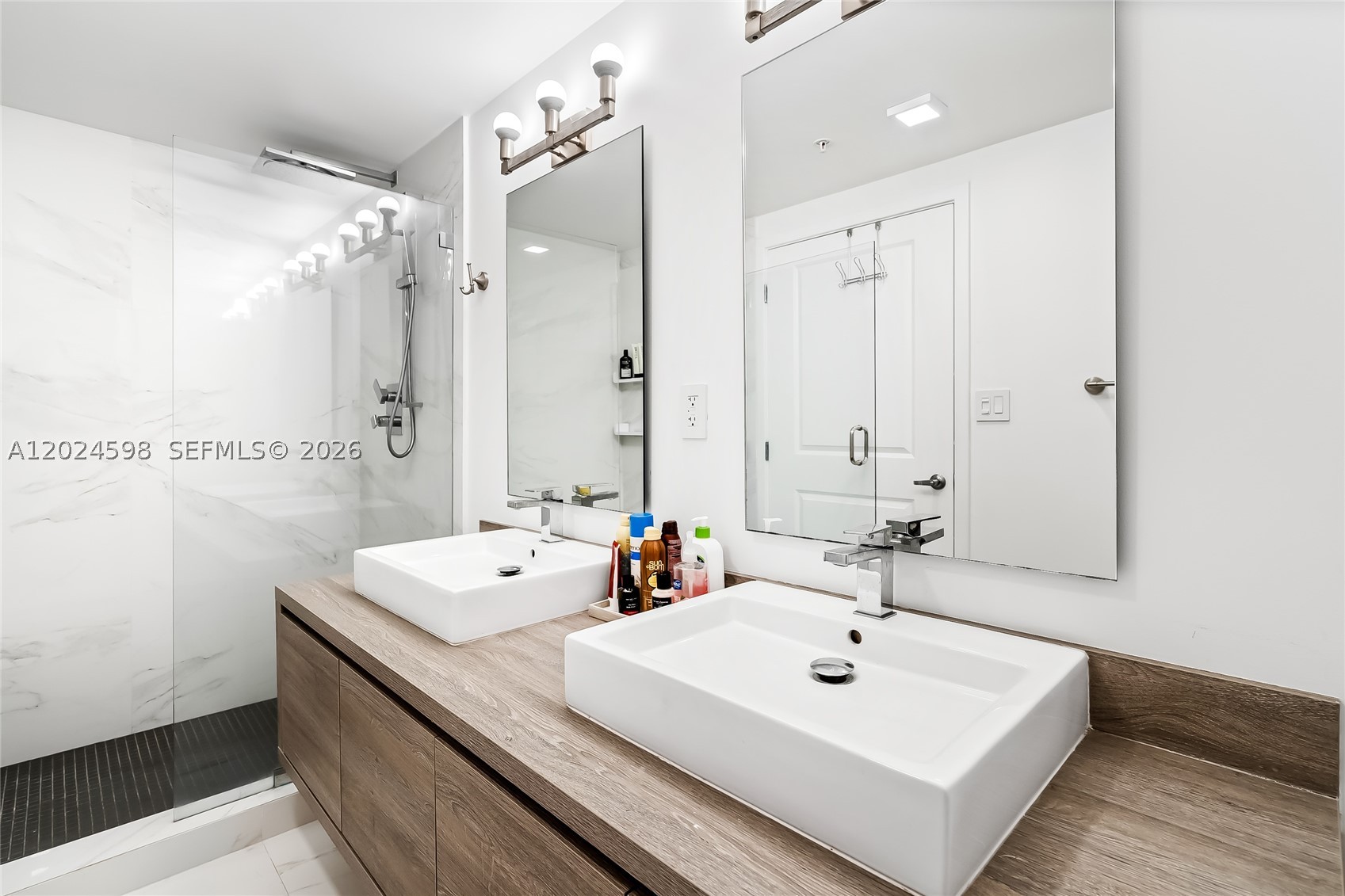 image 400 Sunny Isles50