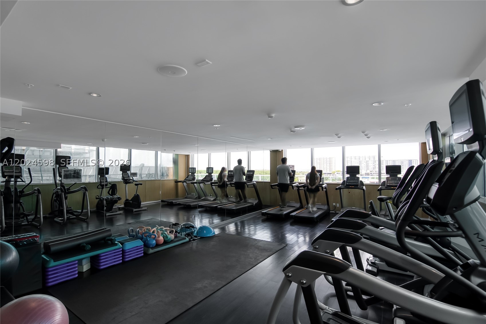 image 400 Sunny Isles61