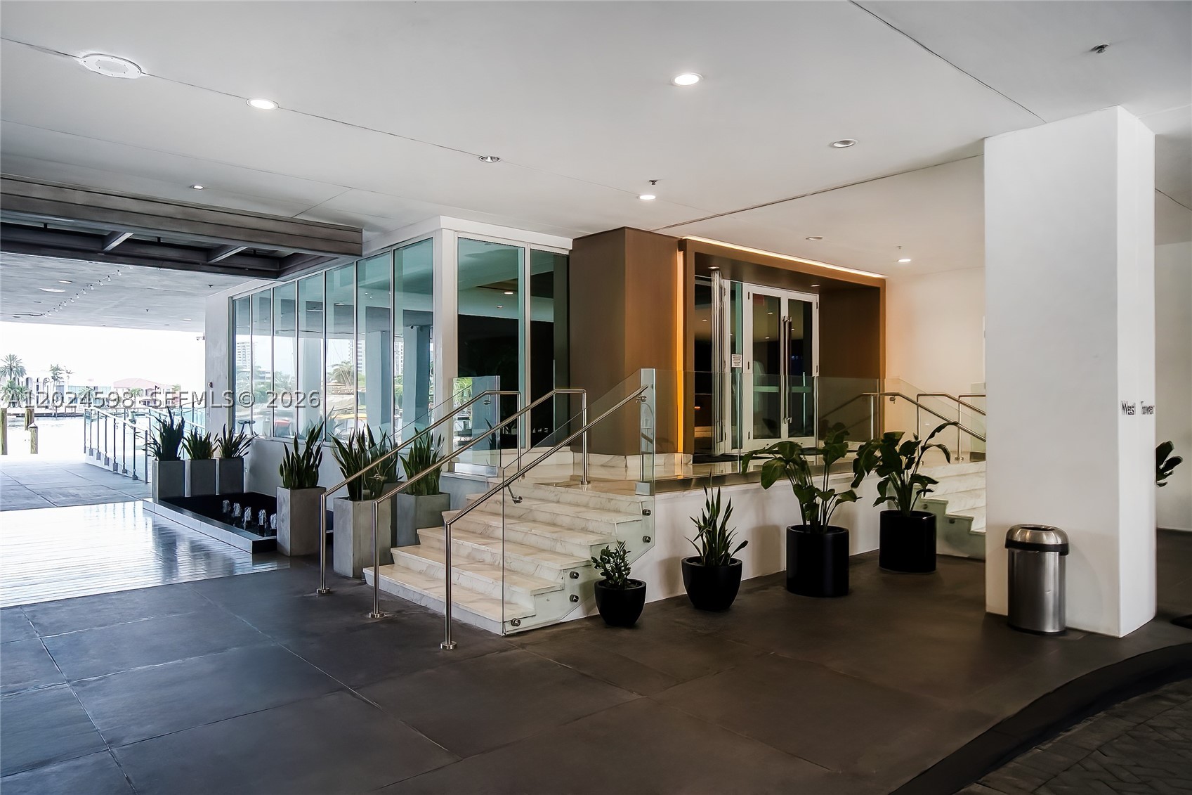 image 400 Sunny Isles64