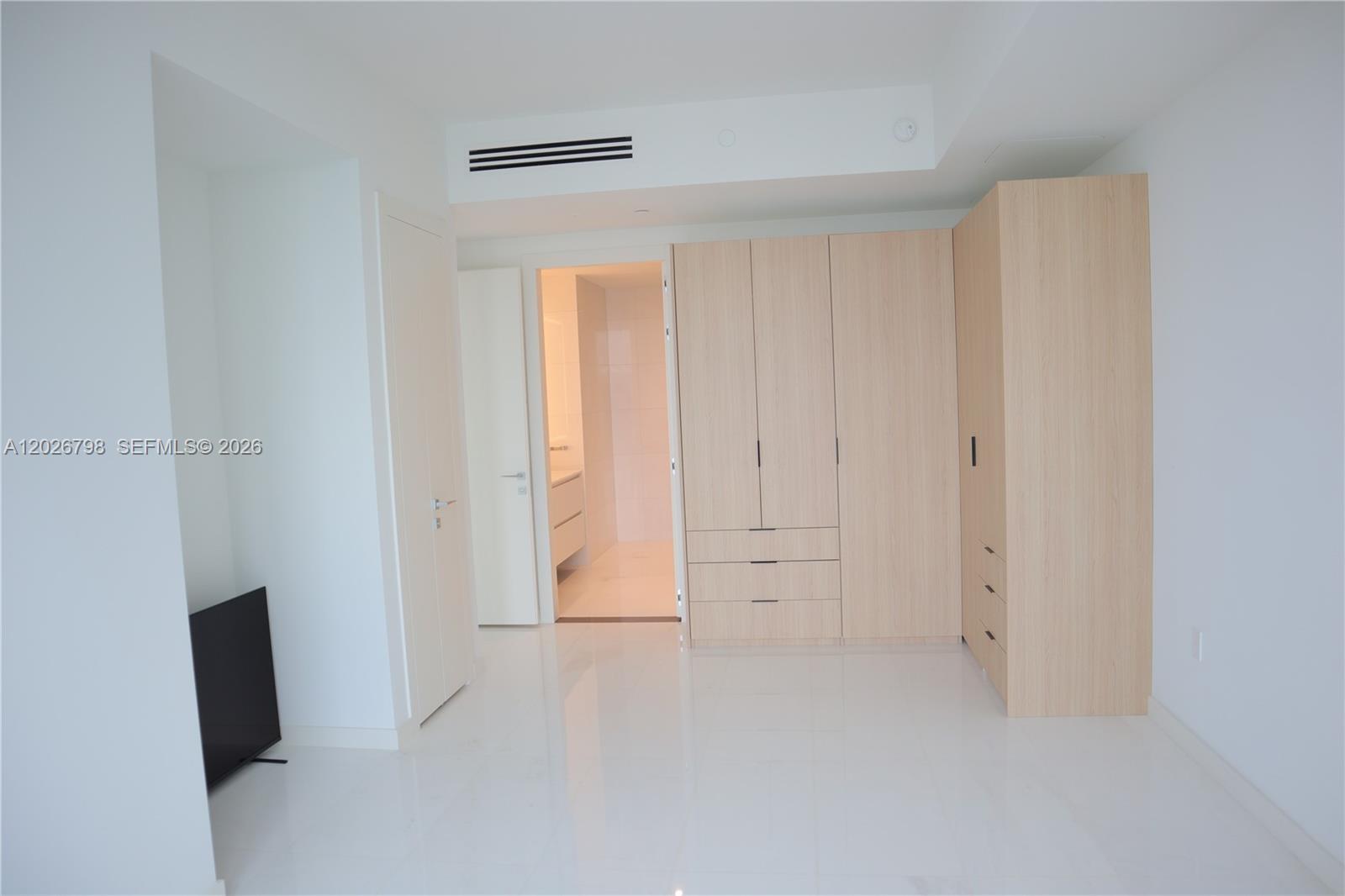 image Aston Martin Residences9