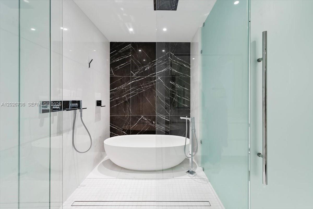 image Aston Martin Residences12