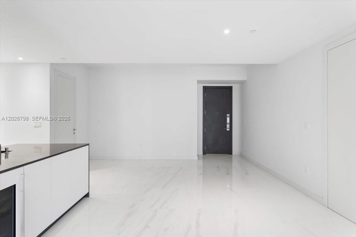 image Aston Martin Residences7