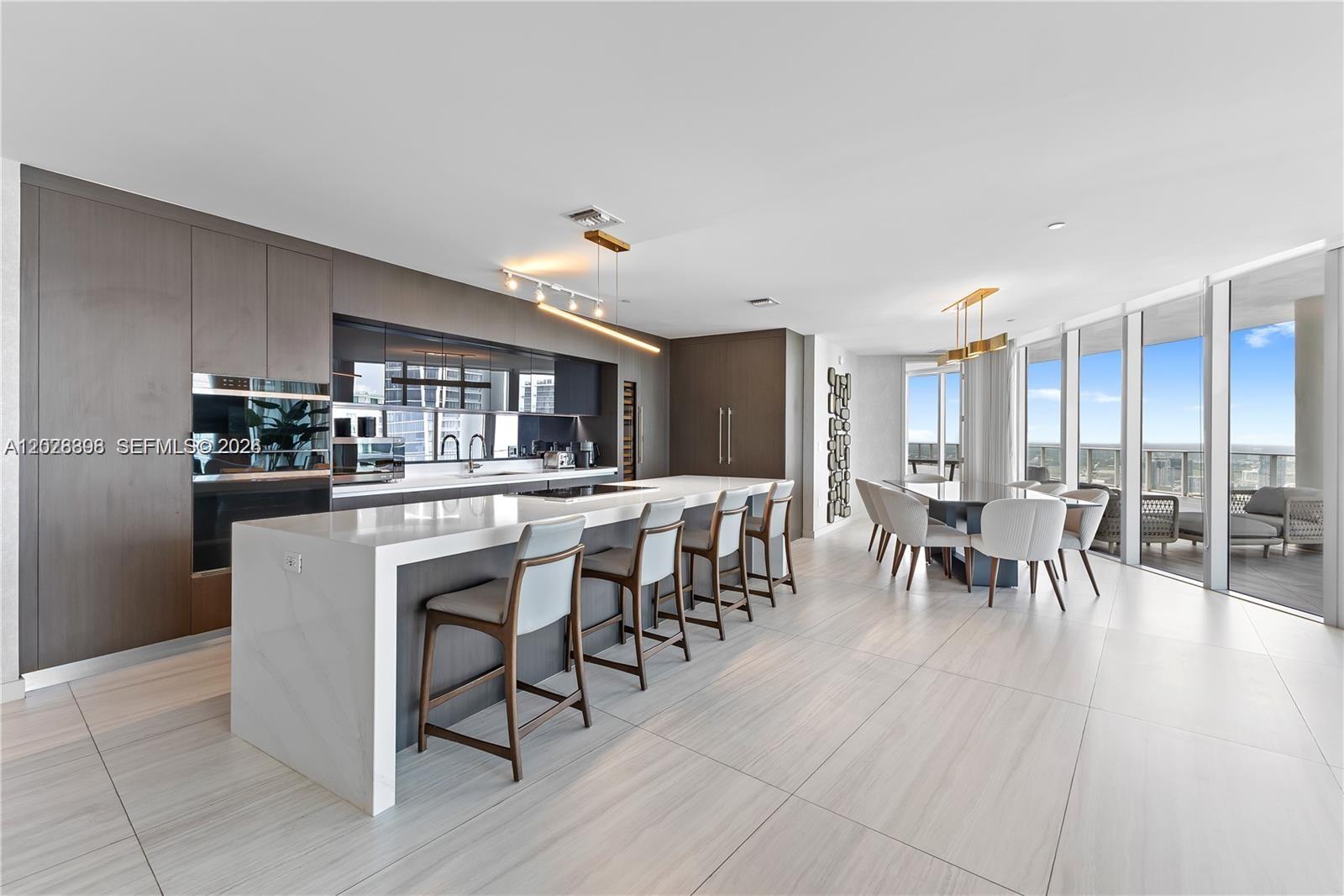 851 NE 1st Ave #5201 Miami, FL 33132