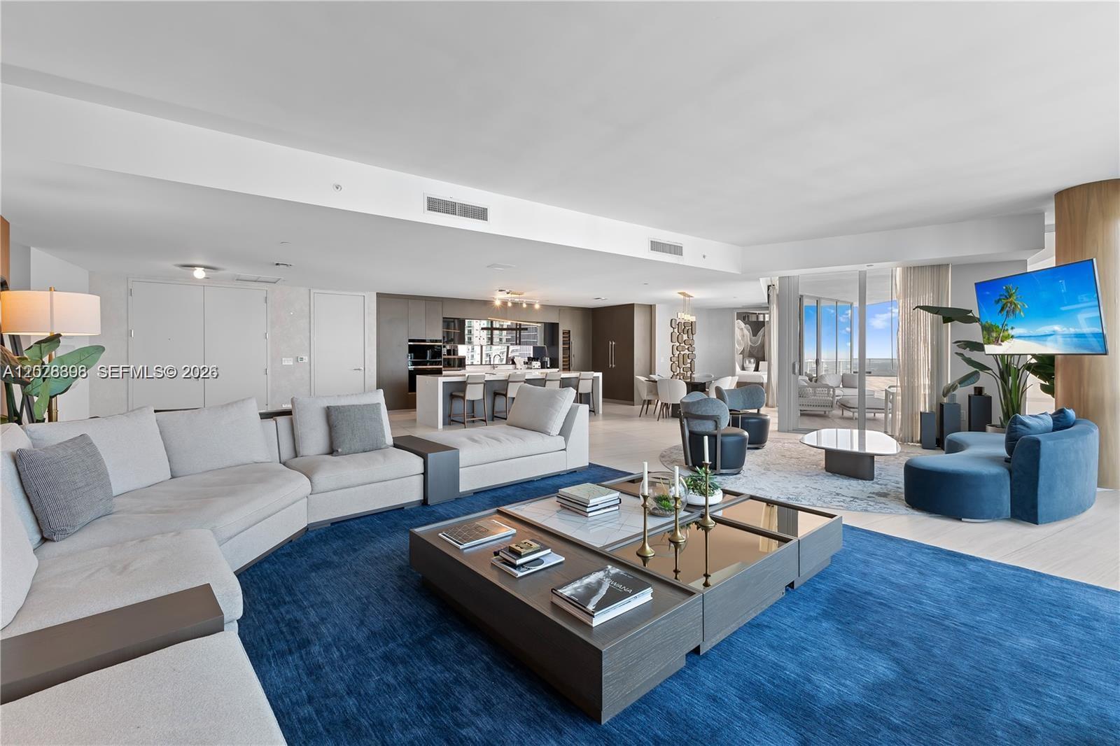 851 NE 1st Ave #5201 Miami, FL 33132