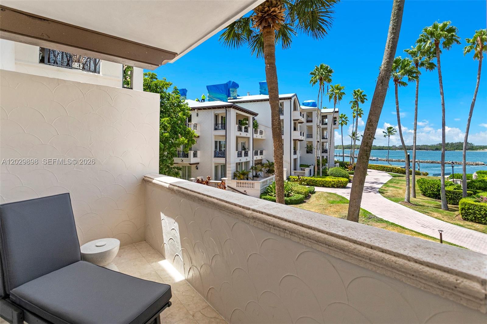 2122 Fisher Is Dr #2122 Miami Beach, FL 33109